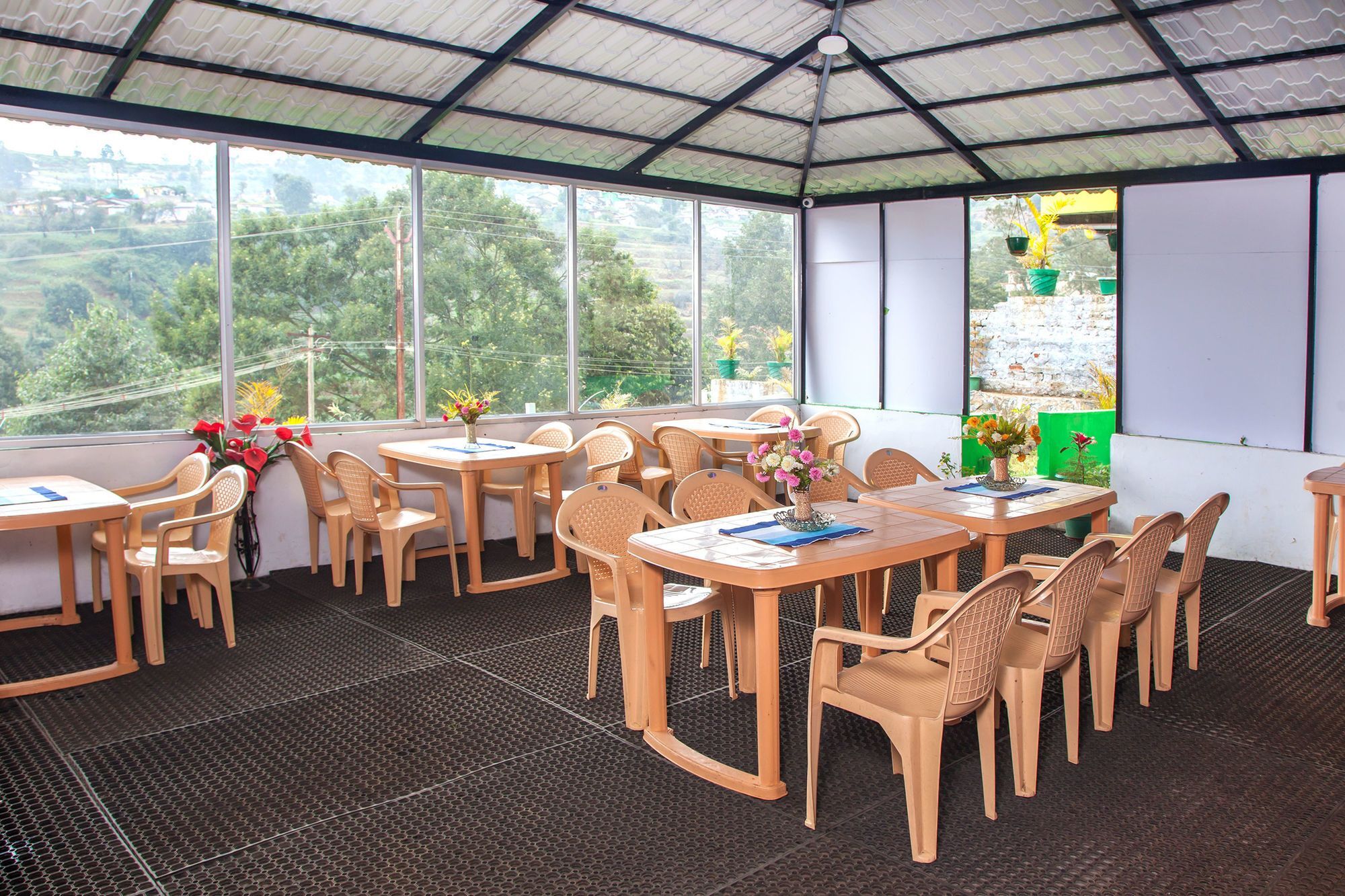 אוטי Oyo 4239 The Bliss Resorts And Cottages מראה חיצוני תמונה